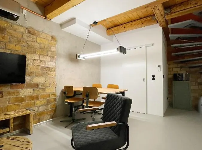 Koenig Industrie Loft Apartmán *